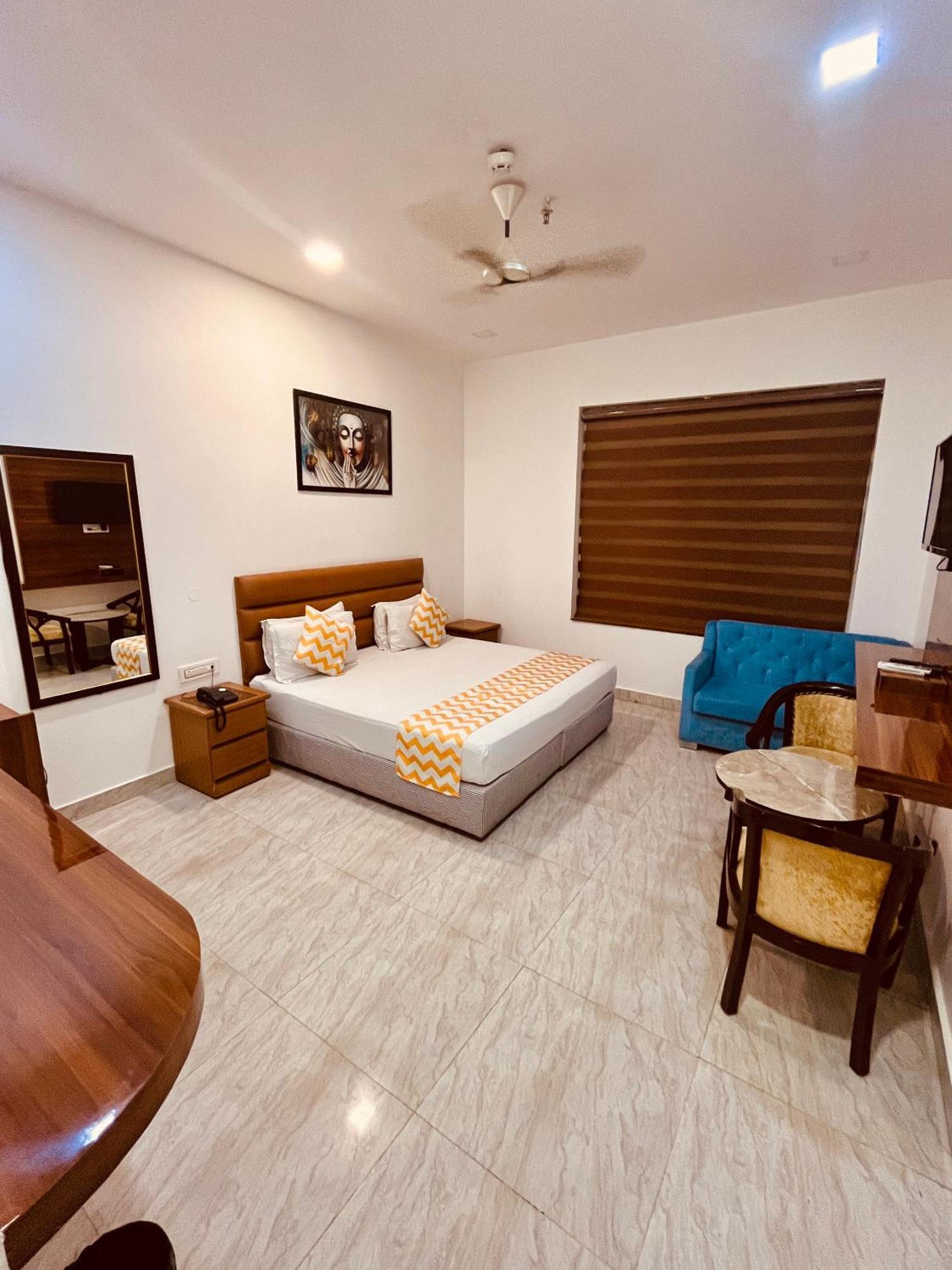 Amora Rooms Dwarka New Delhi Eksteriør bilde