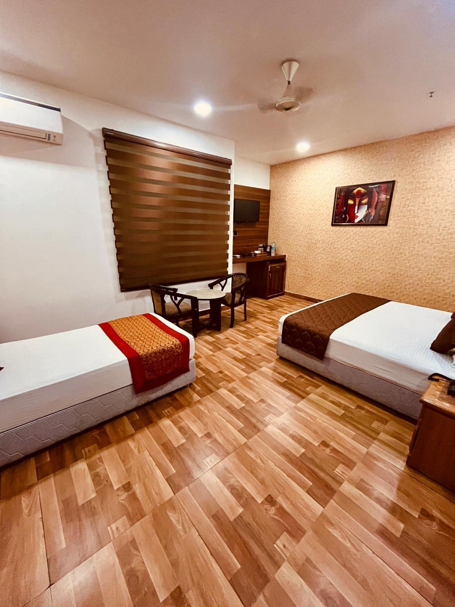 Amora Rooms Dwarka New Delhi Eksteriør bilde